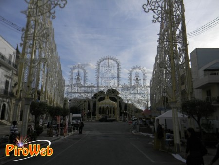 adelfia_2013_luminarie_02.jpg