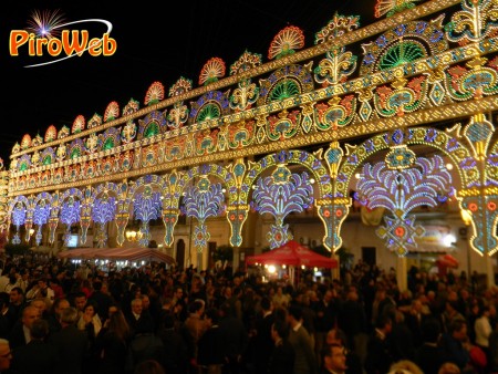 adelfia_2013_luminarie_07.jpg