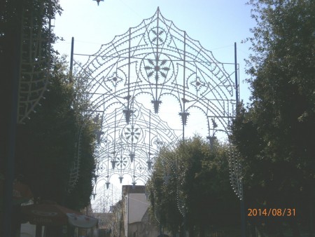 piazza esterna 1.JPG