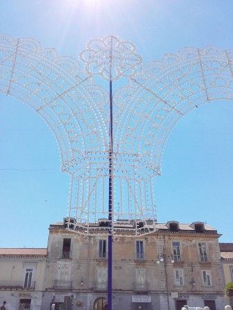 piazza a sinistra 2.jpg