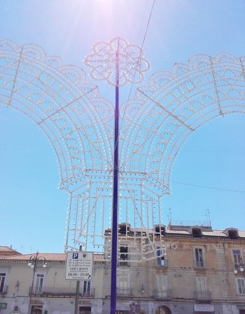 piazza a sinistra 3.jpg