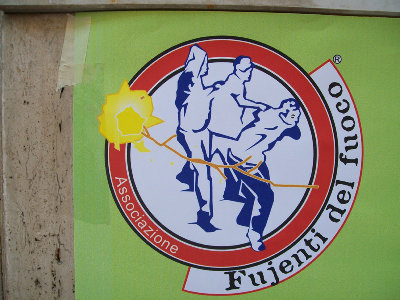 logo_associazione_fujenti_del_fuoco.jpg